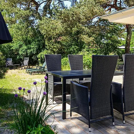 Vakantiehuis Gorgeous In With Kitchen